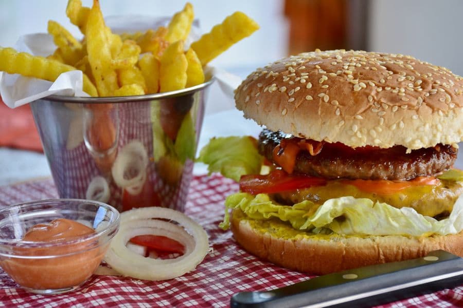 Women Who Eat Fast Food ‘Less Likely’ To Conceive A Baby