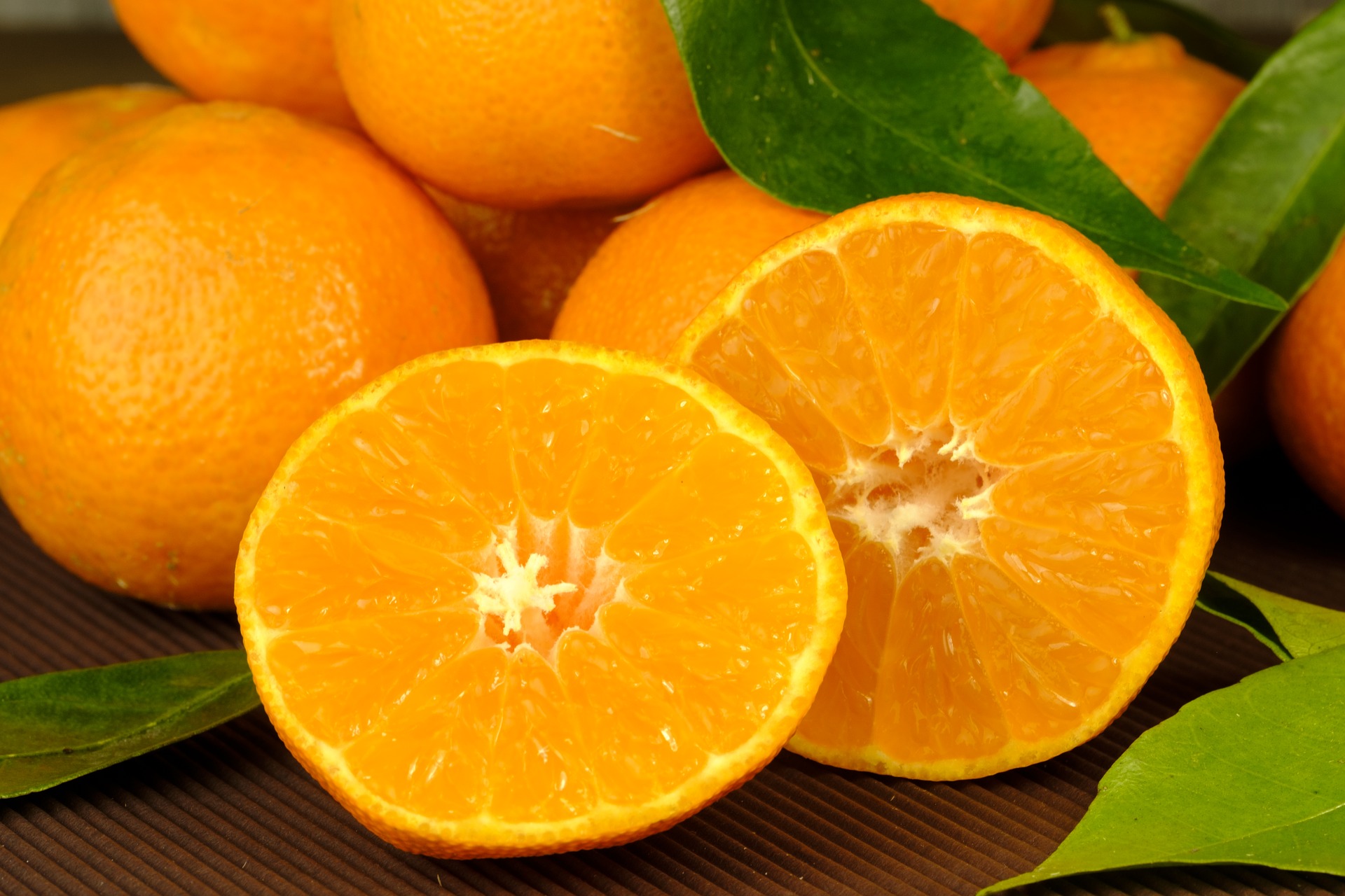 Eating An Orange Every Day Keeps Macular Degeneration Away