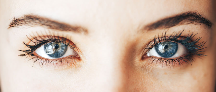 10 Natural Solutions To Keep Your Eyes Healthy
