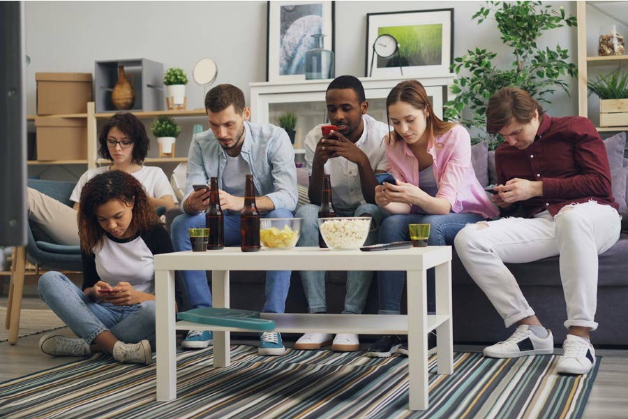 pexels-silverkblack-23495573-NHN-blog-screen-time how to protect your eyes from screen time